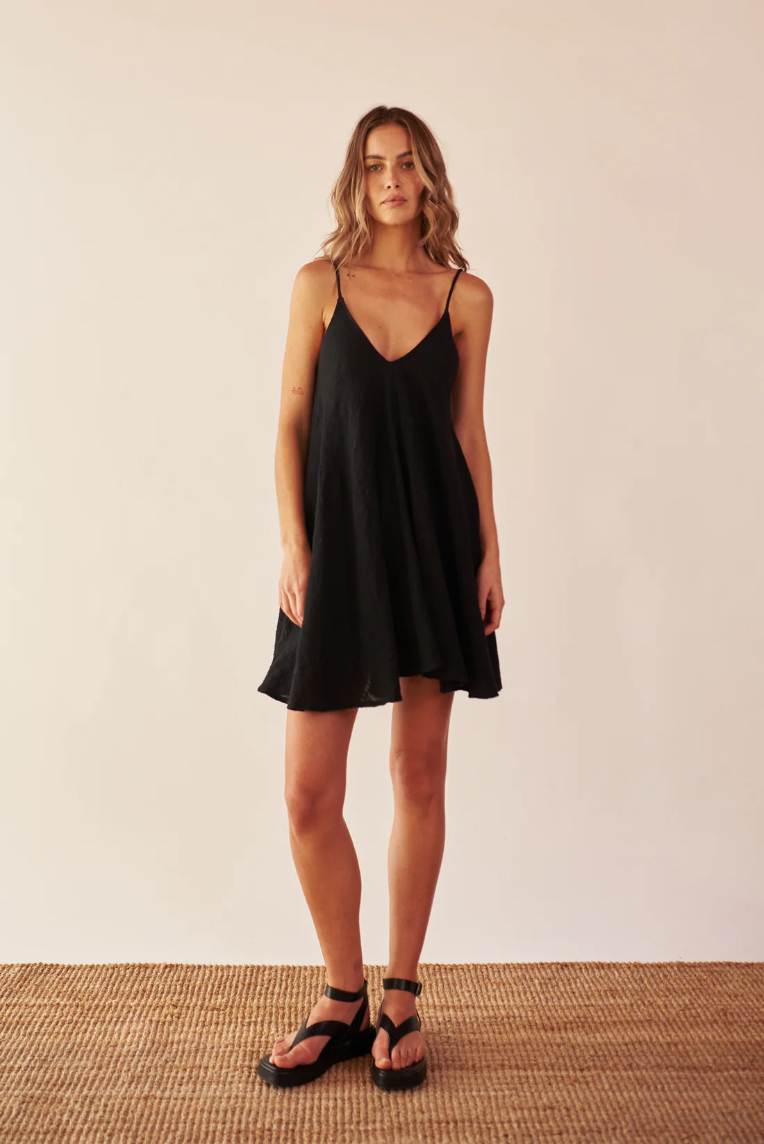 Vestido Lazo Corto Negro