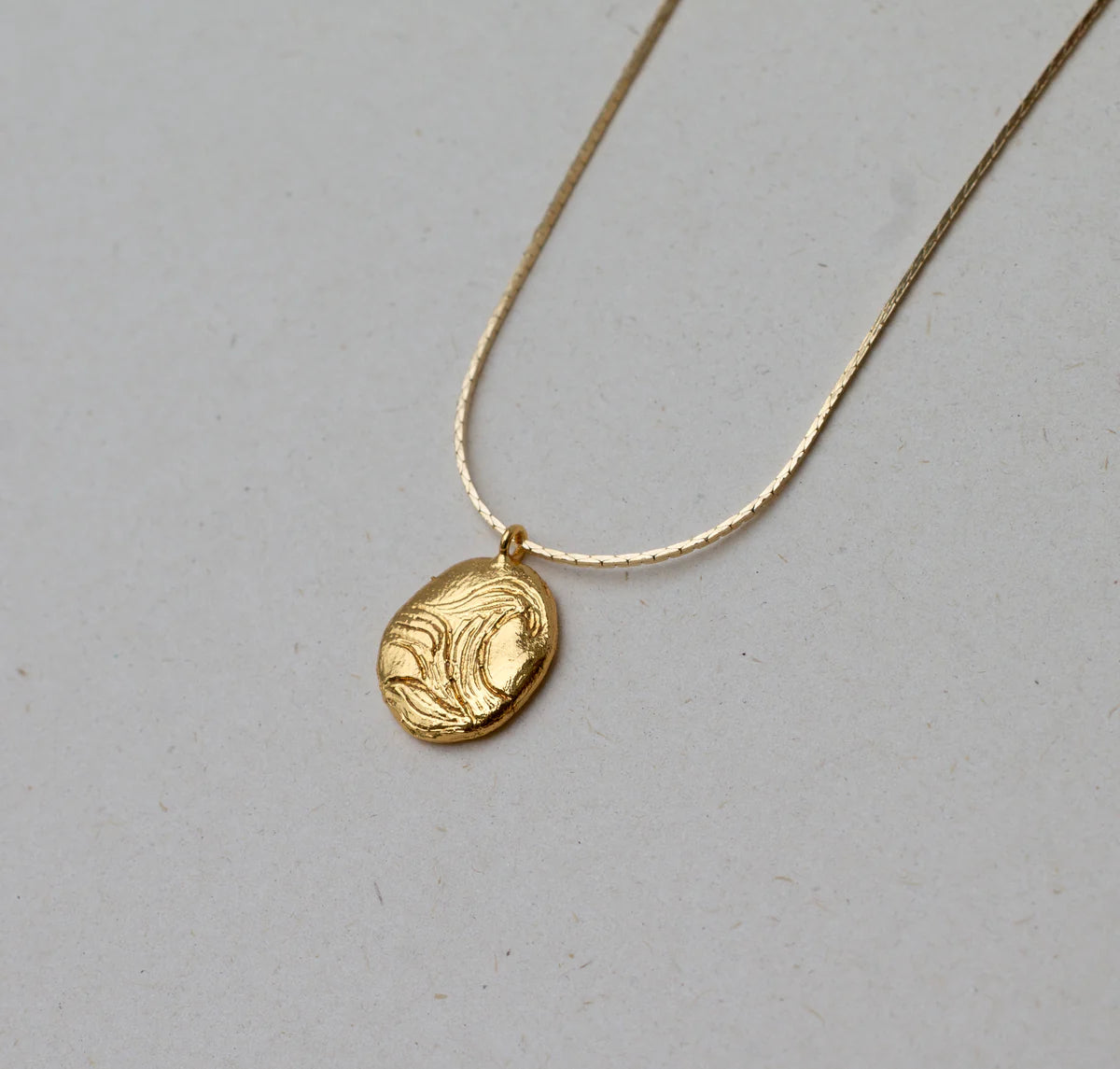 Collar Moneda Ola