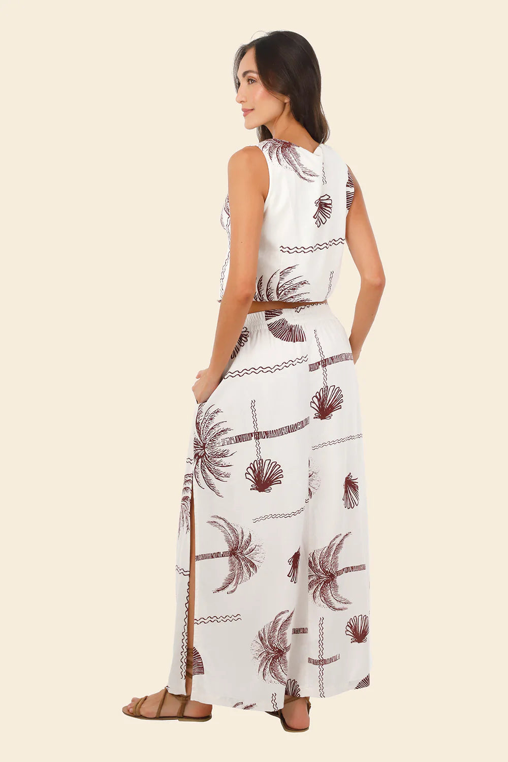Vest Tropic Lines Oleana