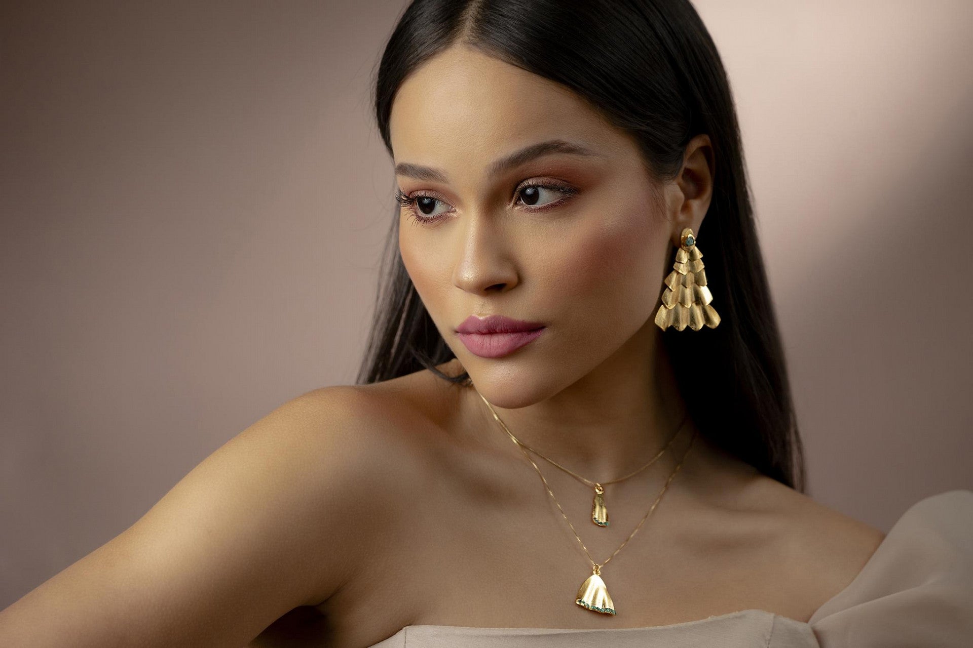 Dije Ondas Con Esmeraldas