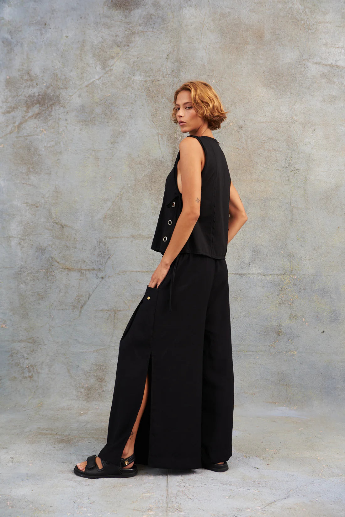Pantalón Cargo Fluido Negro