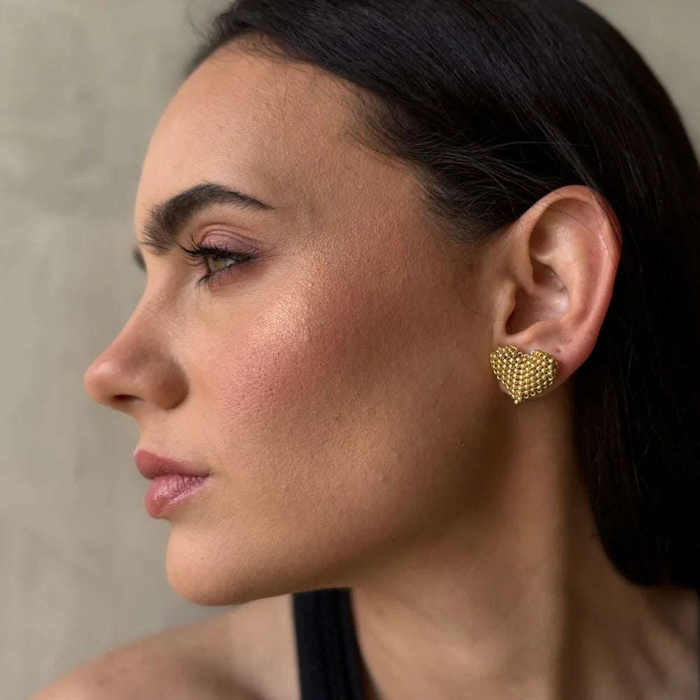 Aretes Corazones be mine tejidos dorados