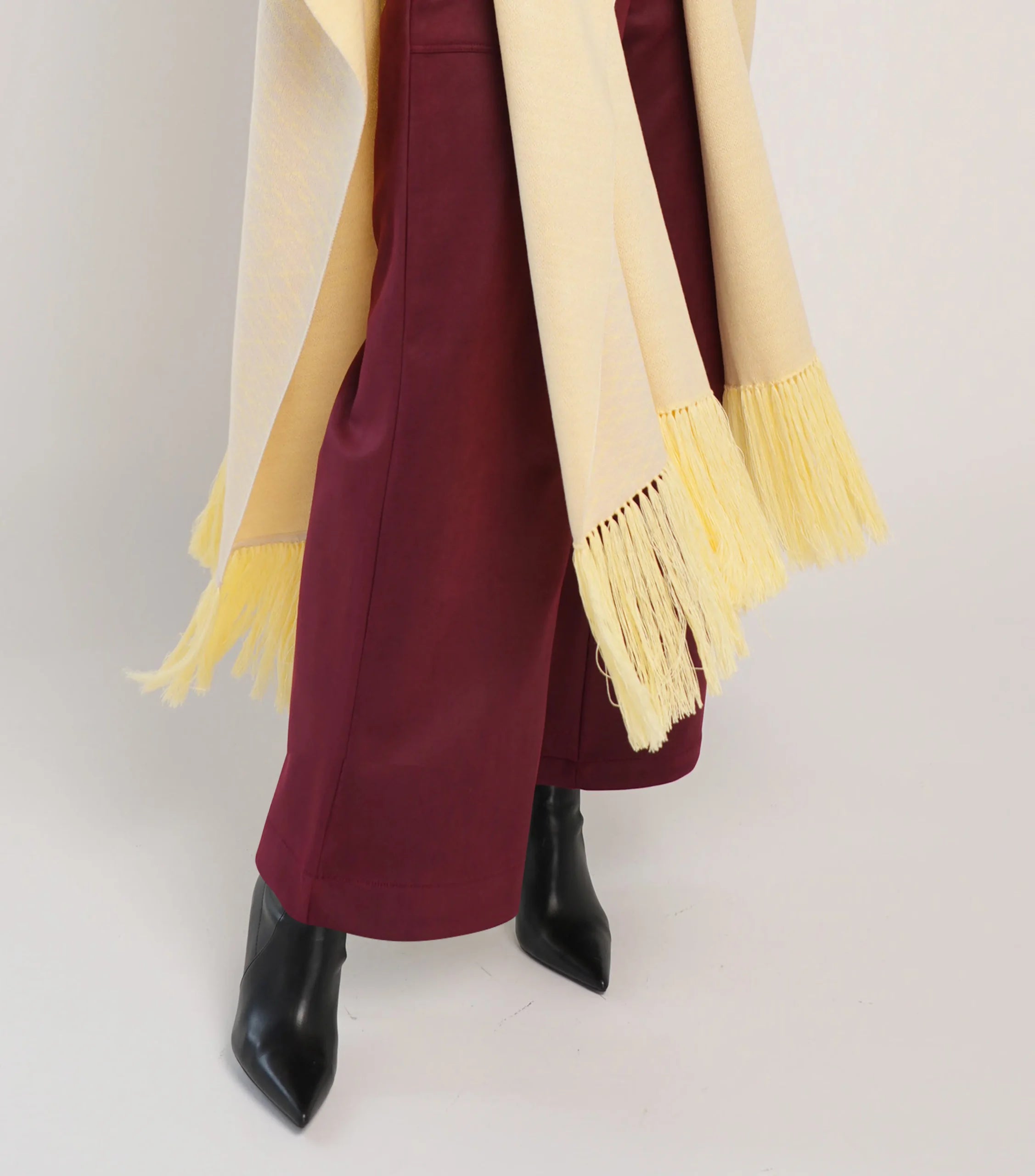 Maxi Poncho Origen Dorado Calro