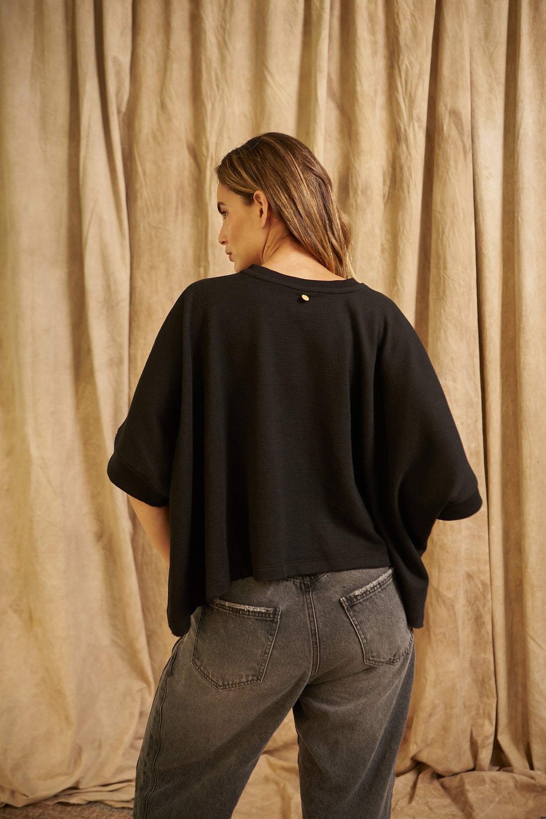 Camiseta Desestructurada Wafle Negro