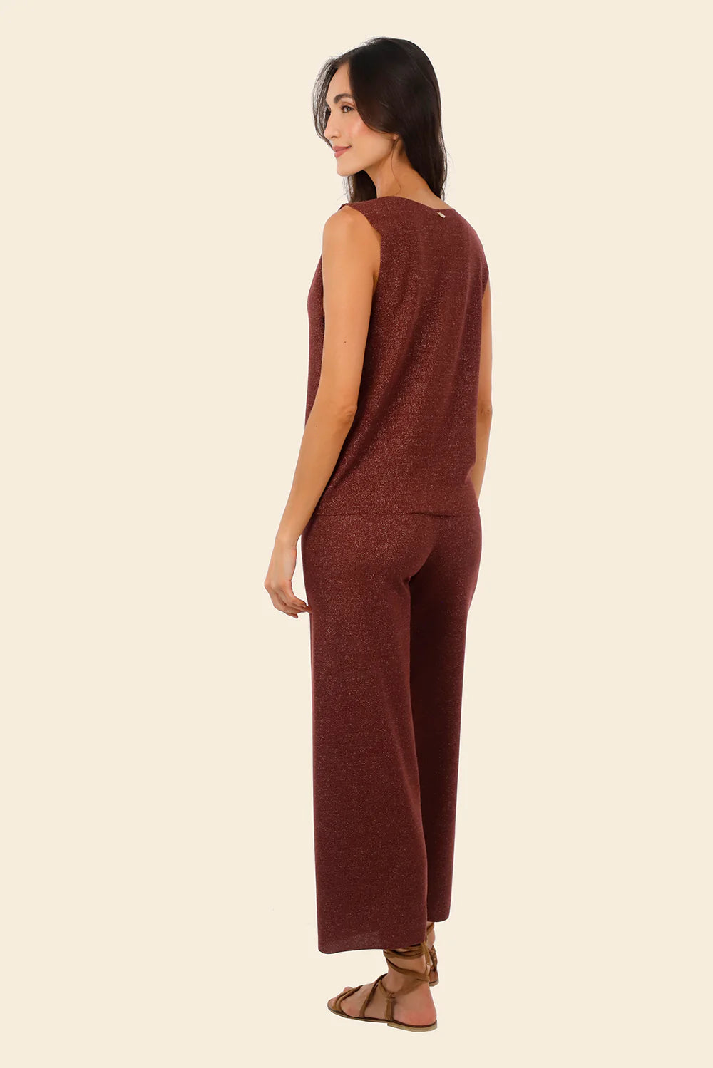 Pant Cove Textured Barn Red