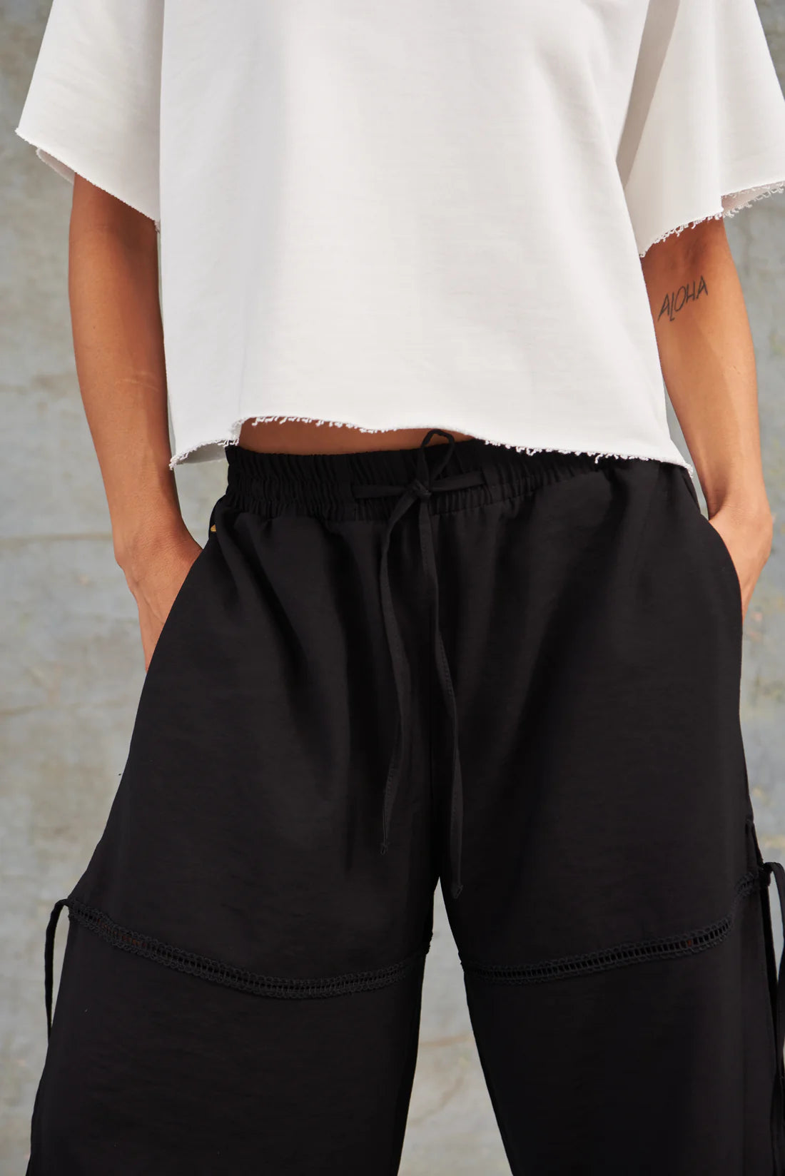 Pantalón Nudo y Aberturas Negro