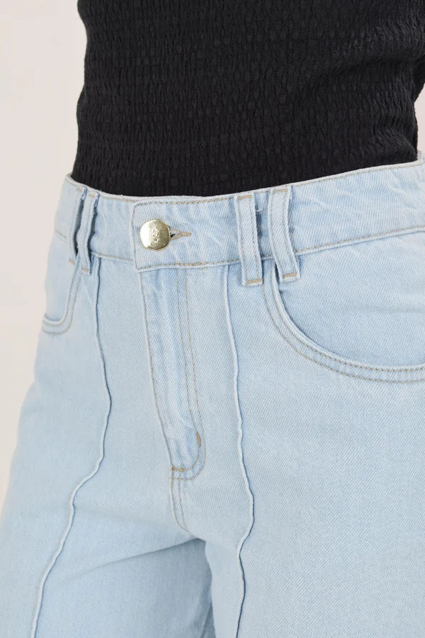 Pantalón ⁠⁠Go-To Denim Claro