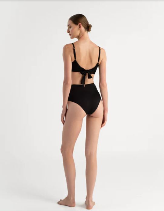 One Piece Amal Black