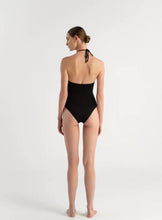 Cargar imagen en el visor de la galería, One Piece Aina Black